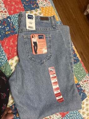 NWT Vintage Riders by Lee Relaxed Fit Tapered Leg High Waisted Mom Jeans Size 10